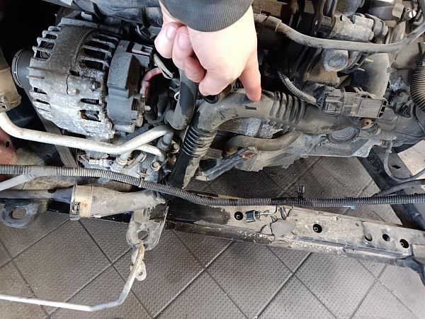Turbo Ladeluftschlauch RENAULT CAPTUR I (J5_, H5_)