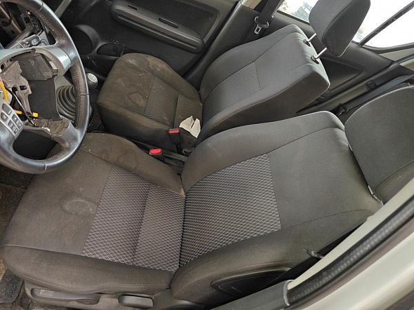 sièges avant 4 portes SUZUKI SPLASH (EX)