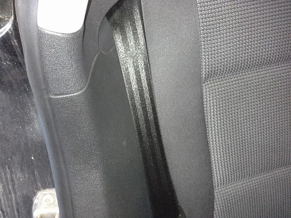 ceinture de sécurité arrière AUDI A3 (8P1)