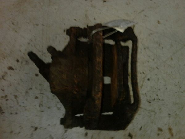 Brake caliper - ventilated front right FORD MONDEO Mk III Turnier (BWY)