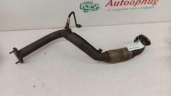 Le tuyau d'échappement CHEVROLET AVEO Hatchback (T300)