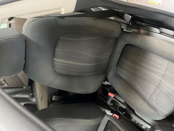 Fotele przednie – 4 drzwi CHEVROLET AVEO Hatchback (T300)