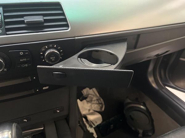 support verre BMW 5 Touring (E61)