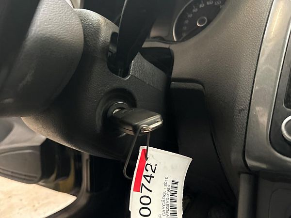 Steering wheel lock VW POLO (6R1, 6C1)