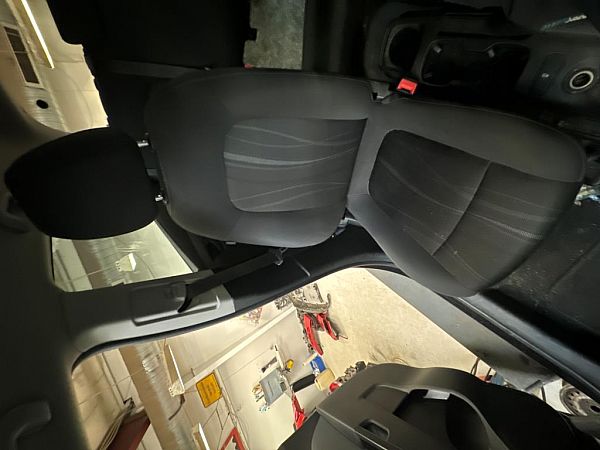 Forseter 4 dørs CHEVROLET AVEO Hatchback (T300)