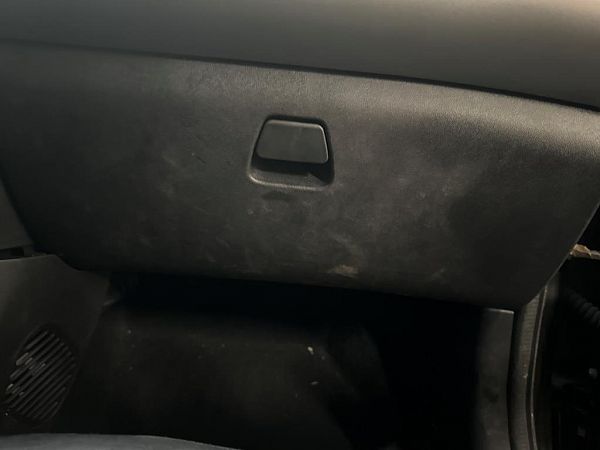 Glove compartment flap TOYOTA AYGO (_B4_)