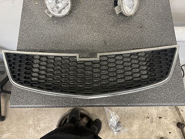 Bumper grille CHEVROLET SPARK (M300)
