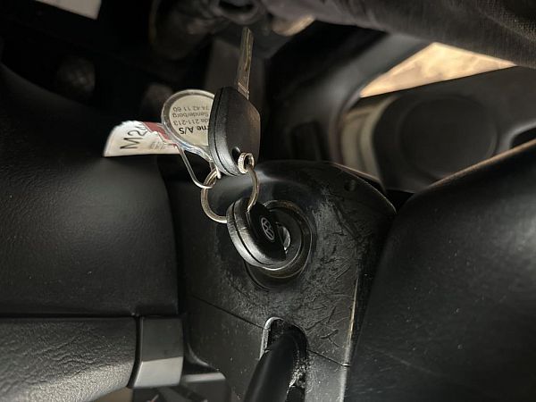 Steering wheel lock VW GOLF Mk IV (1J1)