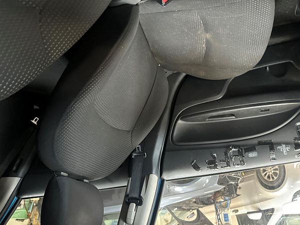 sièges avant 4 portes MITSUBISHI MIRAGE / SPACE STAR Hatchback (A0_A)