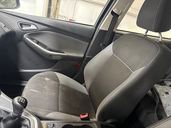 Front seats - 4 doors FORD FOCUS III Turnier