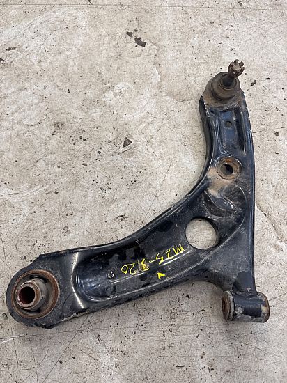 Bærearm forrest nederst PEUGEOT 107 (PM_, PN_)