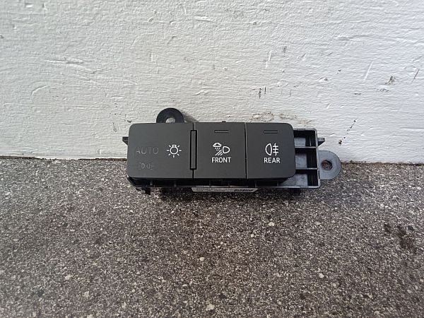 Lyskontakt AUDI Q4 e-tron SUV (F4B)