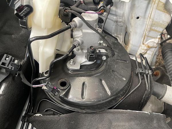 Brake - booster SEAT ARONA (KJ7)