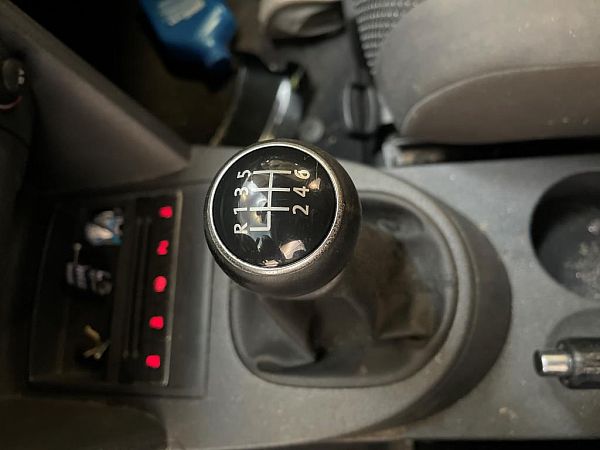 Gear shift 6 speed VW TOURAN (1T3)