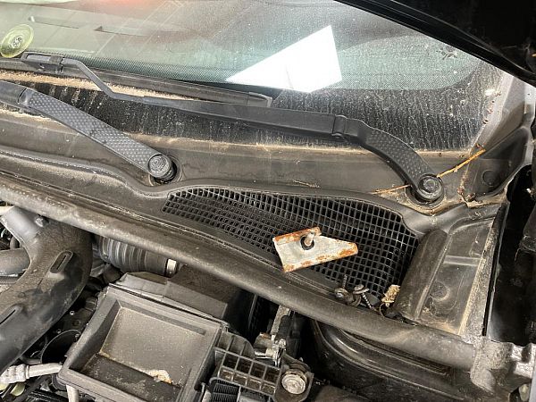 Front screen wiper engine RENAULT CLIO IV (BH_)