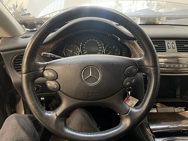 Steering wheel - airbag type (airbag not included) MERCEDES-BENZ CLS (C219)