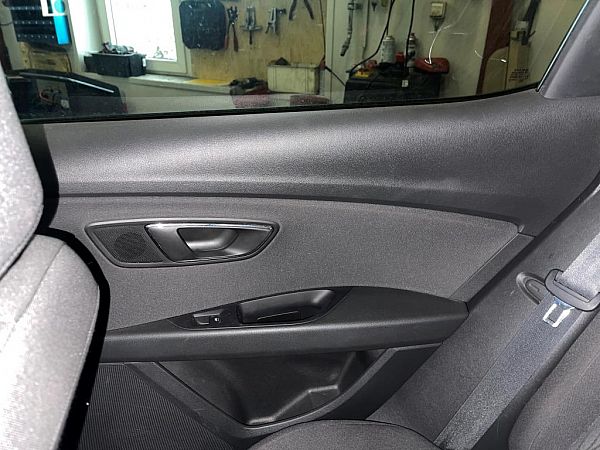 Side coverings SEAT LEON (5F1)