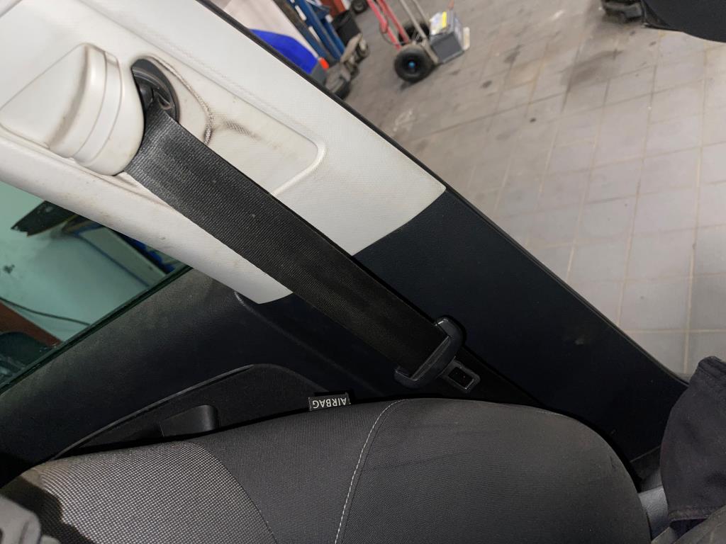 VW Polo Sicherheitsgurt vorn gebraucht kaufen