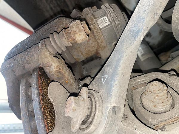 Bremsekaliber holder / bremseåg AUDI A6 Avant (4G5, 4GD, C7)