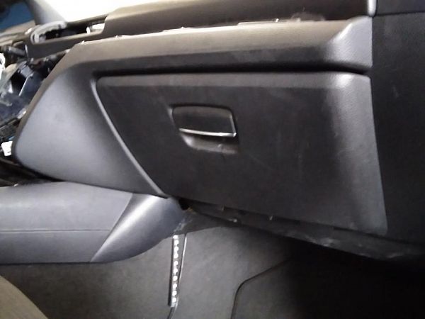 Glove compartment flap BMW 1 (E87)
