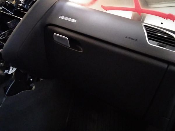 couvercle de boite à gants AUDI A5 Sportback (8TA)