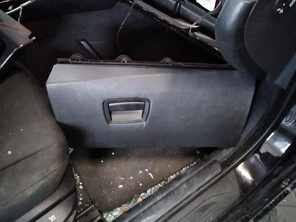 Glove compartment flap BMW 5 Touring (F11)