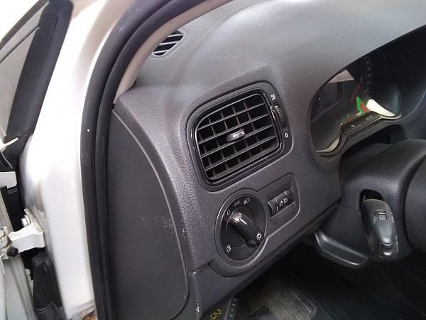 Fresh air nozzle VW POLO (6R1, 6C1)