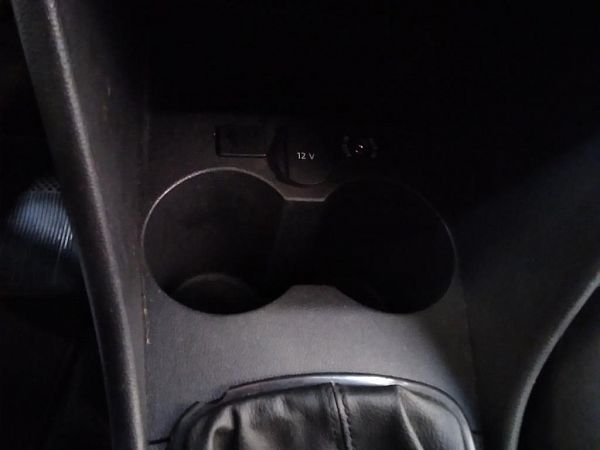 Cup holder VW POLO (6R1, 6C1)
