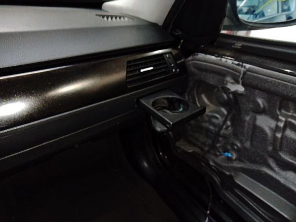 Cup holder BMW 3 (E90)