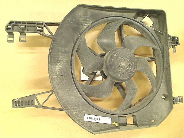 Radiator fan electrical OPEL VIVARO A Platform/Chassis (X83)