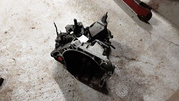 Schaltgetriebe NISSAN NOTE (E12)
