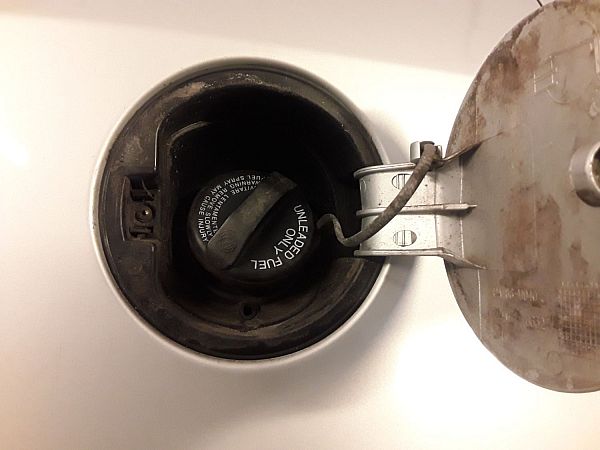 Tankdeckel FIAT PUNTO (199_)