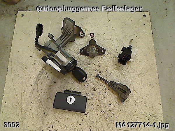 Cilinderslot TOYOTA COROLLA (_E12_)