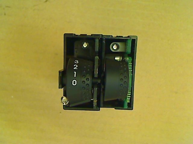Switch - light adjuster KIA CEE'D SW (ED)