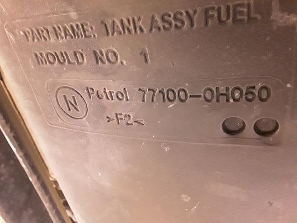 Brændstoftank PEUGEOT 108