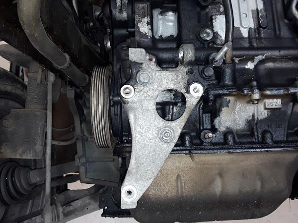 Ac pump mountings PEUGEOT 308 II (LB_, LP_, LW_, LH_, L3_)