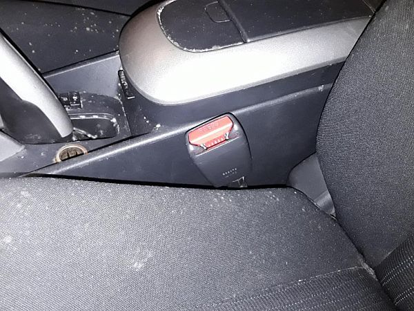 Seleholder TOYOTA AURIS (_E15_)