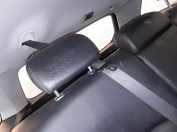 Seat belts - rear SUBARU LEGACY V Estate (BR)
