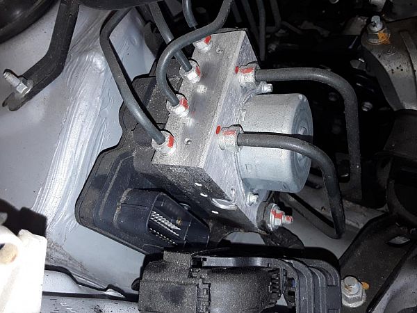 Abs hydraulikkpumpe SUZUKI CELERIO (LF)