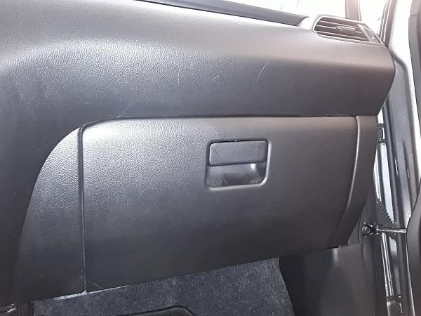 Handskerum SUZUKI SWIFT V (AZ)