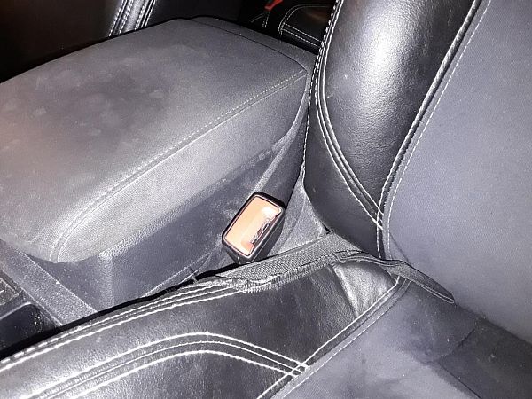 Beltelås VW TOURAN (5T1)