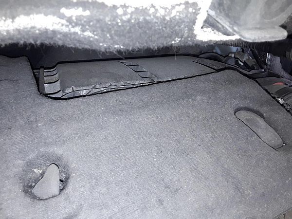 Filtr powietrza PEUGEOT 5008 (0U_, 0E_)