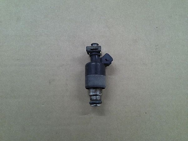 Fuel injector