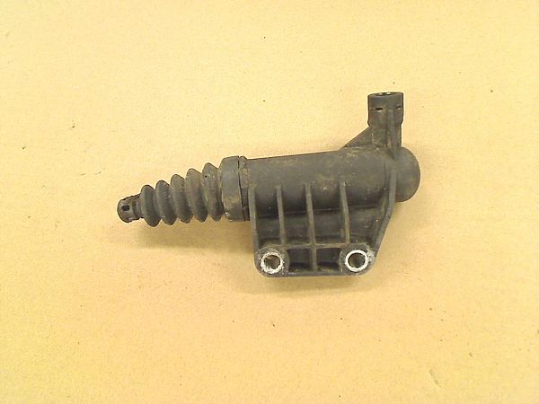Kobling - slavecylinder FIAT GRANDE PUNTO (199_)