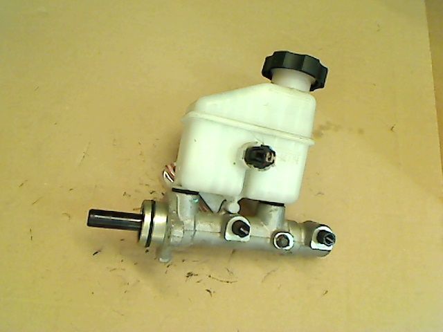Brake - Master cylinder KIA CEE'D SW (ED)