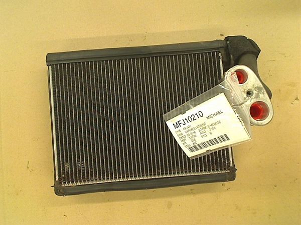 Kachel radiateur AUDI A6 (4F2, C6)