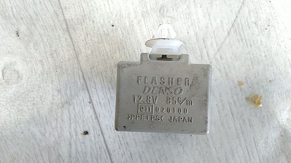 Hazard warning light relay