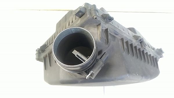 Air filter VOLVO V60 I (155, 157)