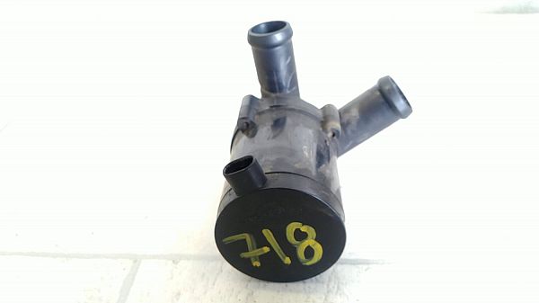 Circulation pump VOLVO V60 I (155, 157)