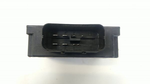 Kofferruimte relais VW POLO (6R1, 6C1)